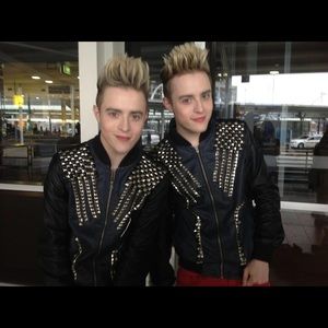 Meet your Posher, Eva